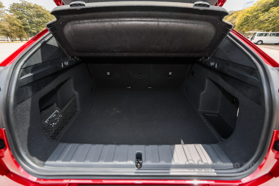 BMW iX2 U10 (2024) Interior