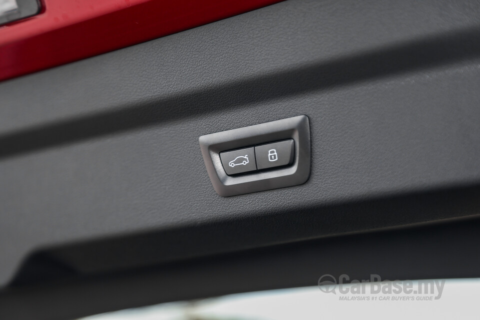 BMW iX2 U10 (2024) Interior