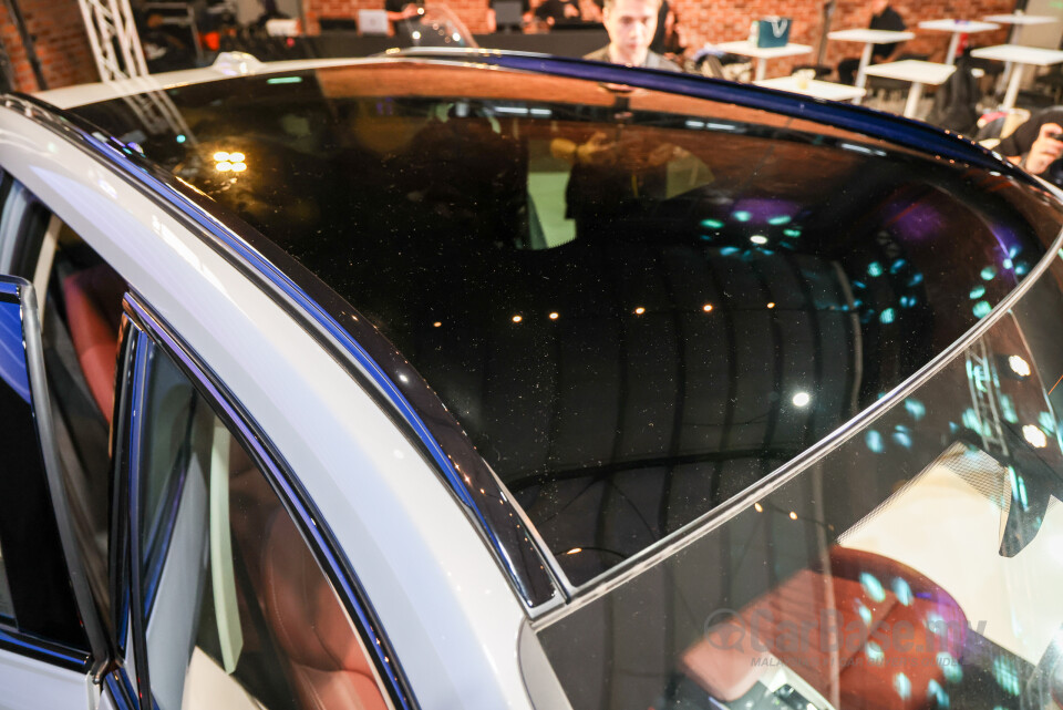 BMW iX1 L U12 (2026) Exterior