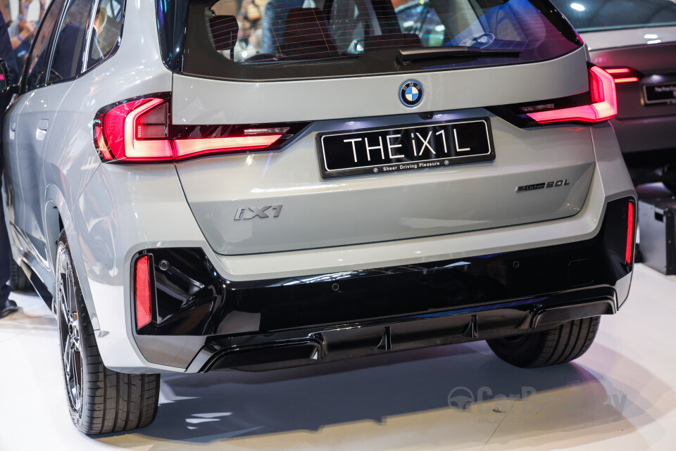 BMW iX1 L U12 (2026) Exterior