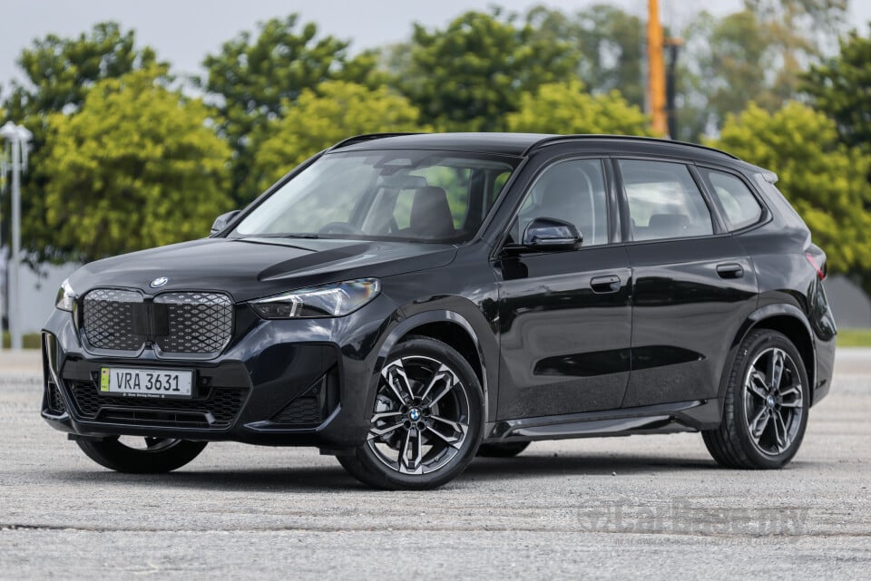 BMW iX1 L U12 (2026) Exterior