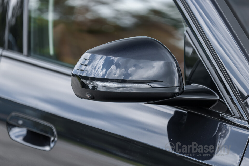 BMW iX1 L U12 (2026) Exterior