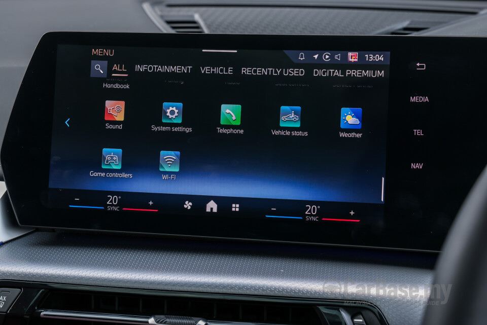 BMW iX1 L U12 (2026) Interior