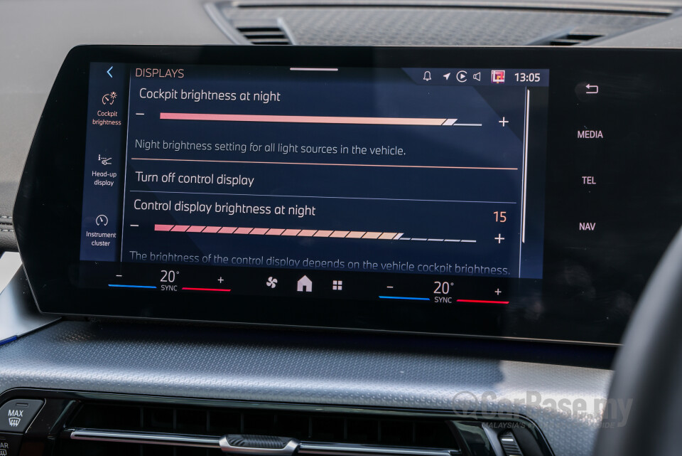 BMW iX1 L U12 (2026) Interior