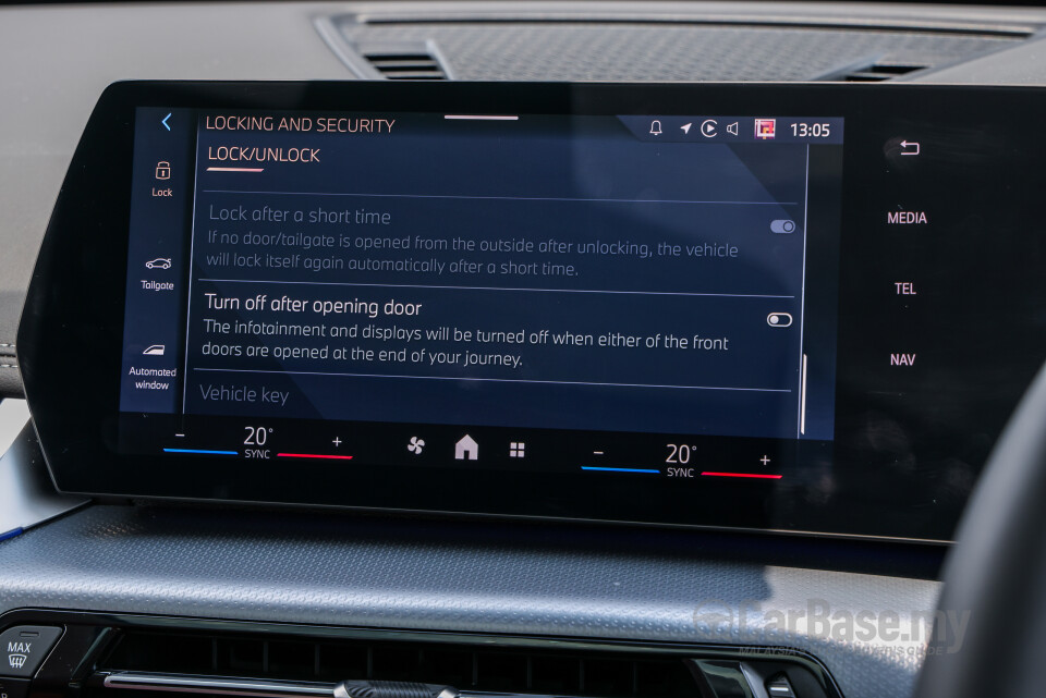 BMW iX1 L U12 (2026) Interior