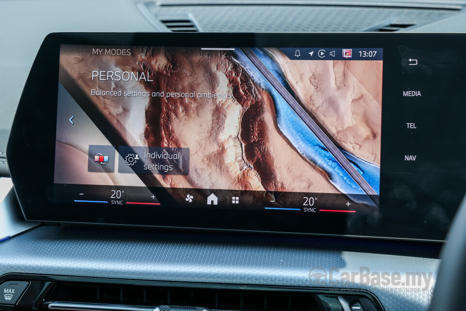 BMW iX1 L U12 (2026) Interior