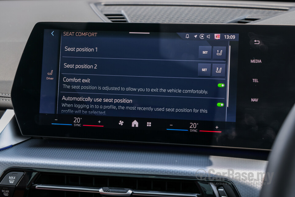 BMW iX1 L U12 (2026) Interior