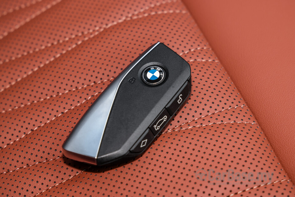 BMW iX1 L U12 (2026) Interior