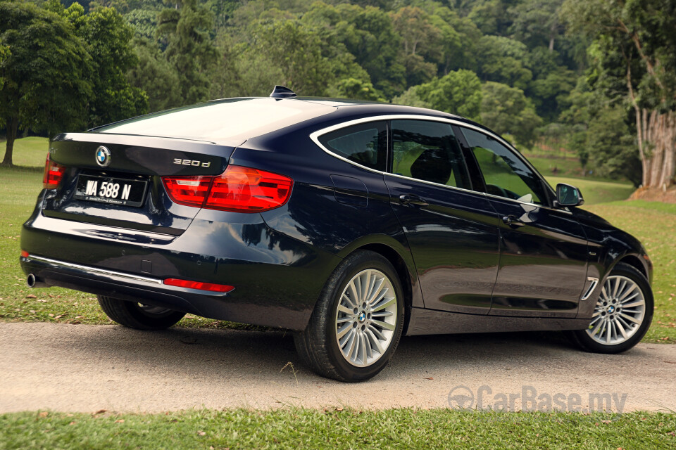 Proton Preve P3-21A (2012) Exterior