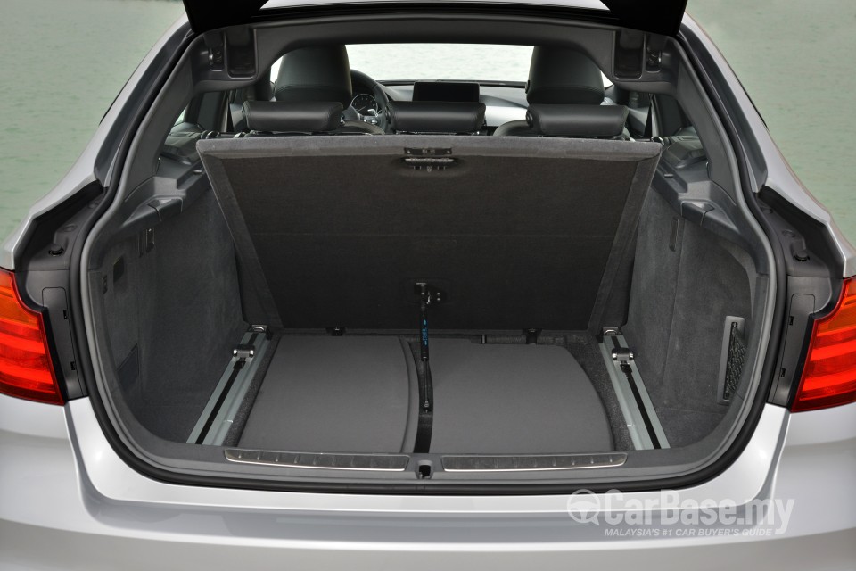 BMW 3 Series GT F34 (2013) Interior