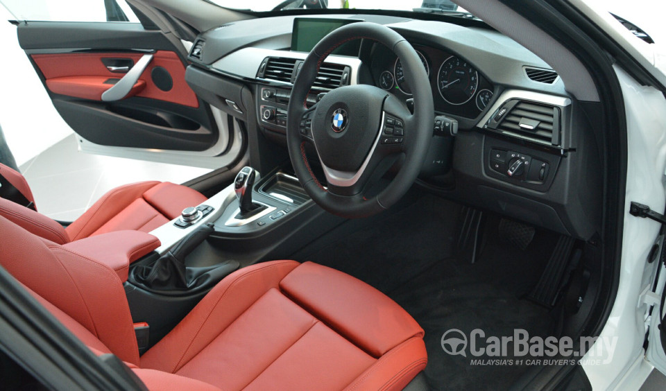 BMW 3 Series GT F34 (2013) Interior