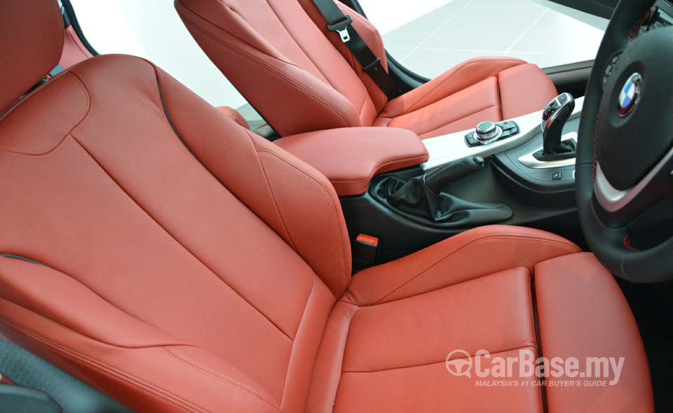 BMW 3 Series GT F34 (2013) Interior