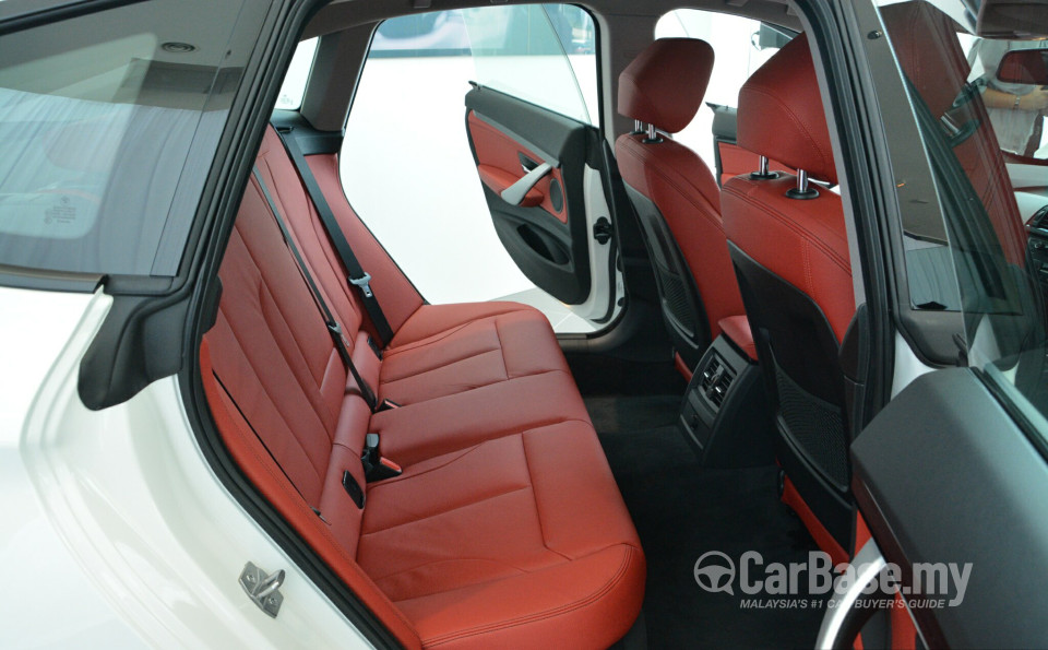 BMW 3 Series GT F34 (2013) Interior