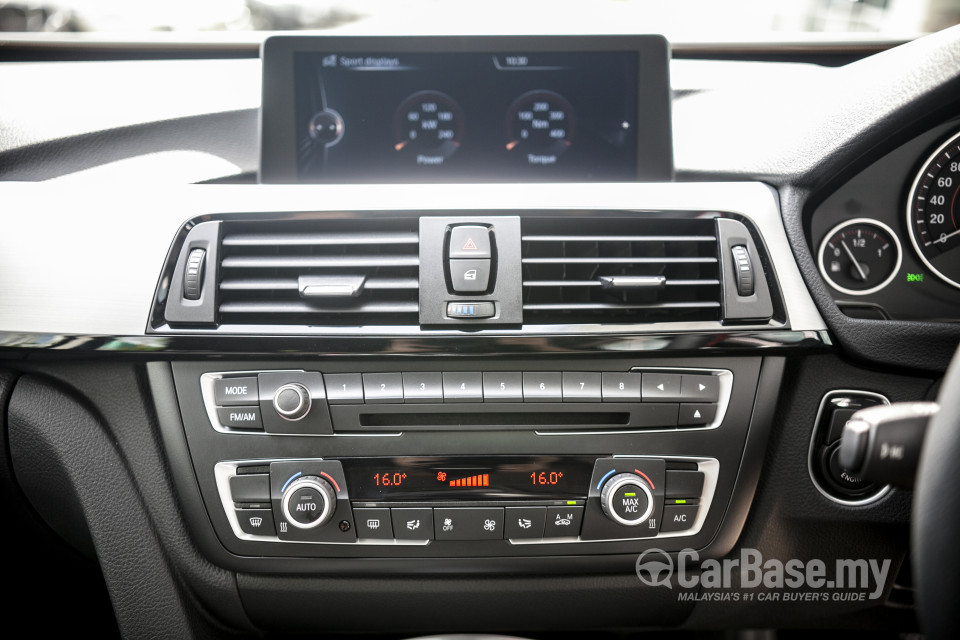 BMW 3 Series GT F34 (2013) Interior