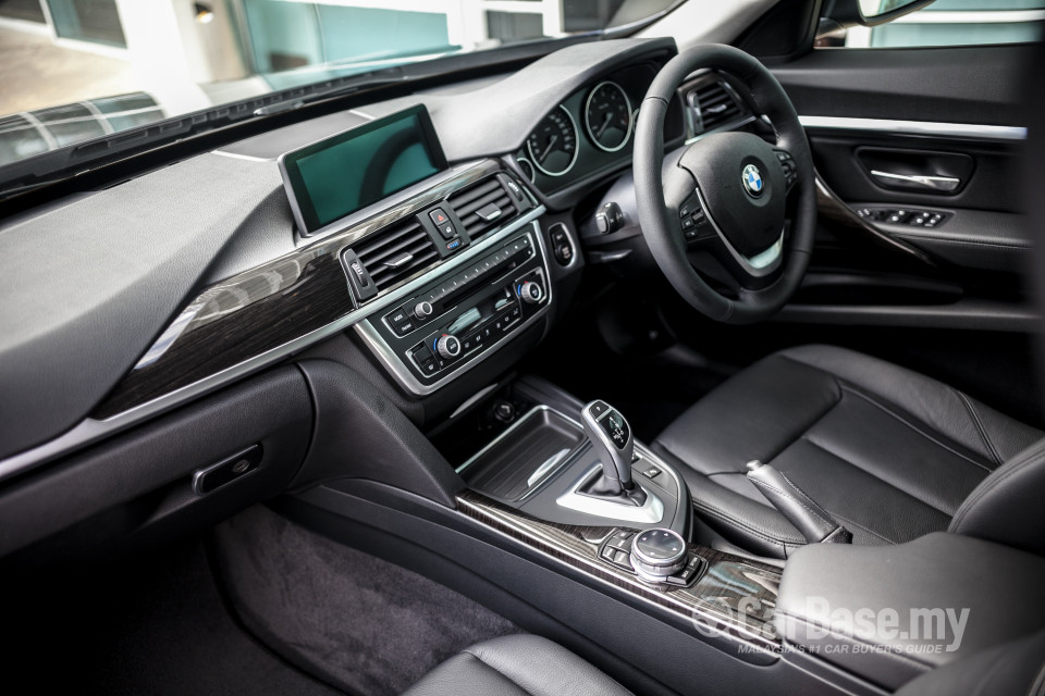 BMW 3 Series GT F34 (2013) Interior