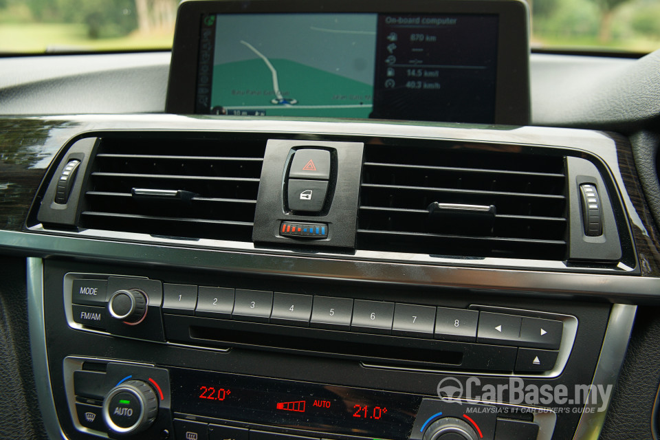 BMW 3 Series GT F34 (2013) Interior