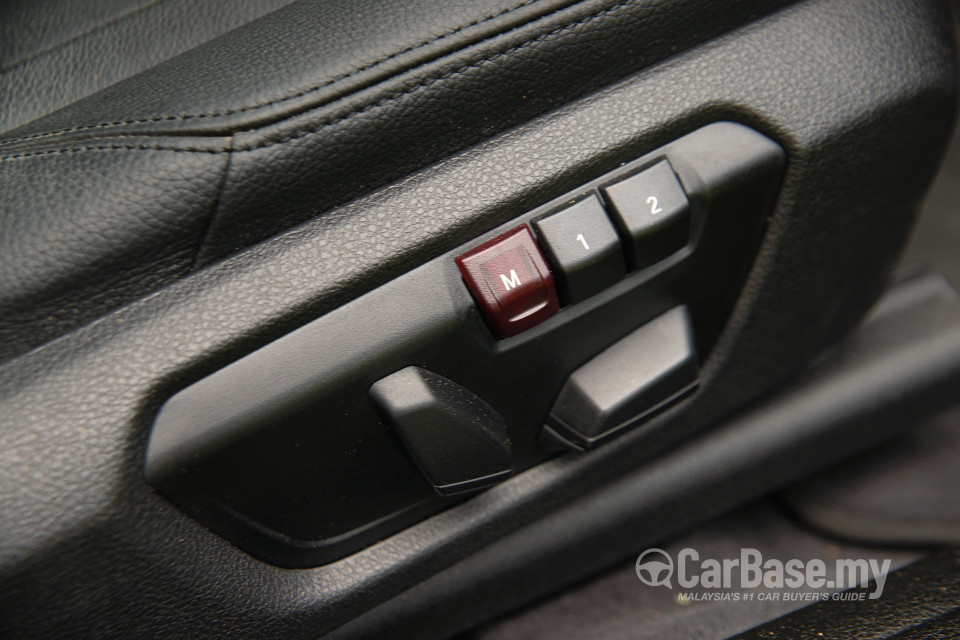 BMW 3 Series GT F34 (2013) Interior