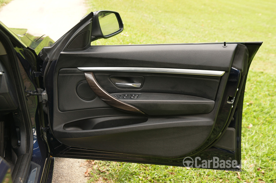 BMW 3 Series GT F34 (2013) Interior