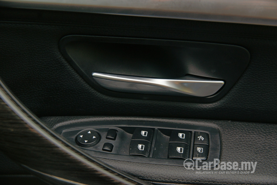 BMW 3 Series GT F34 (2013) Interior