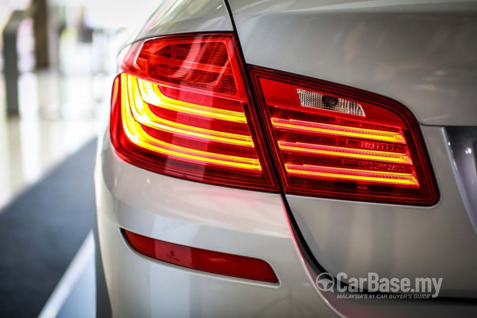 BMW 5 Series F10 LCI (2013) Exterior