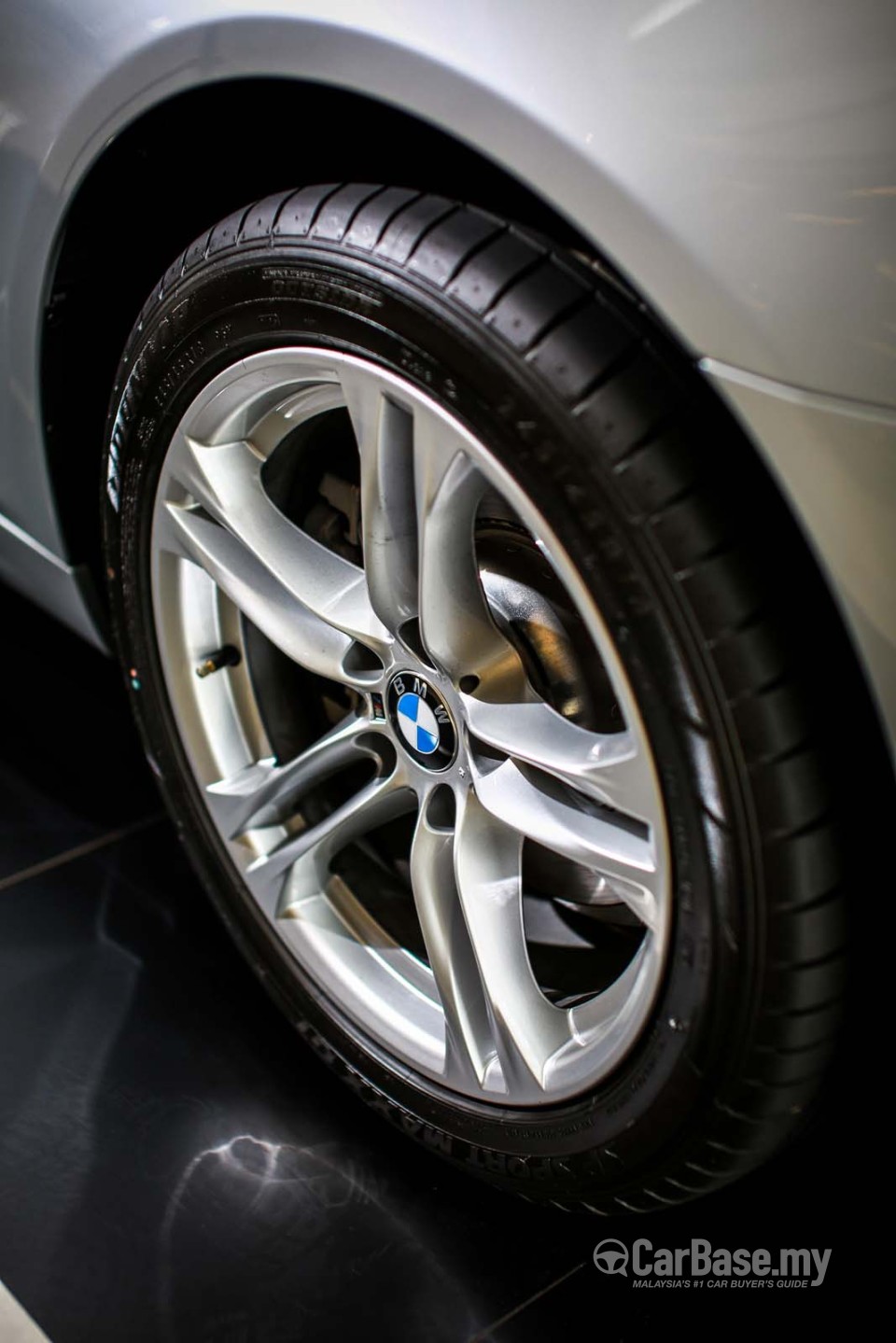 BMW 5 Series F10 LCI (2013) Exterior