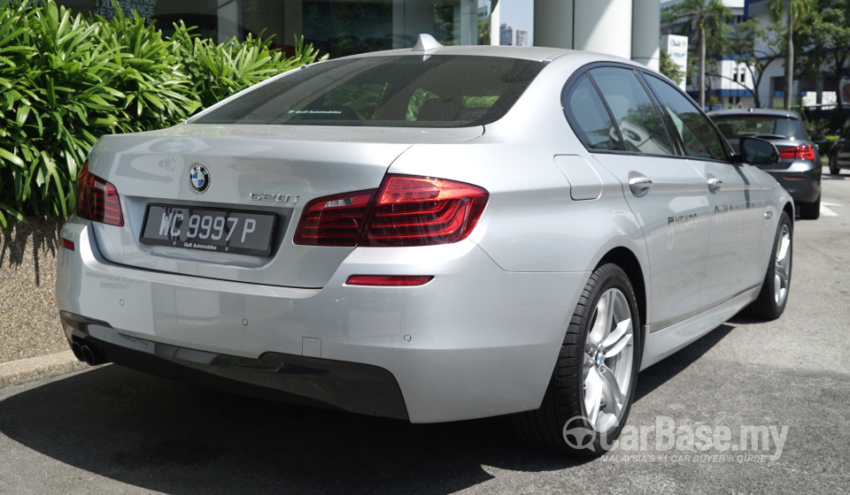 BMW 5 Series F10 LCI (2013) Exterior