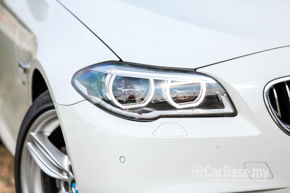 BMW 5 Series F10 LCI (2013) Exterior