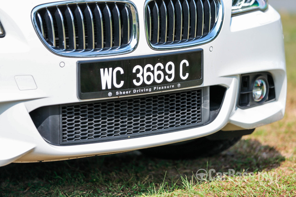 BMW 5 Series F10 LCI (2013) Exterior