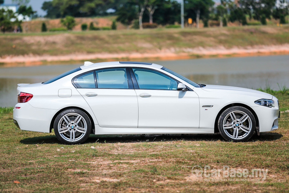 BMW 5 Series F10 LCI (2013) Exterior