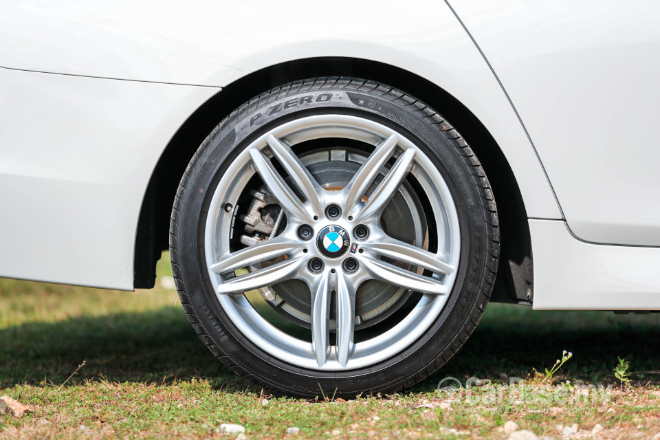 BMW 5 Series F10 LCI (2013) Exterior