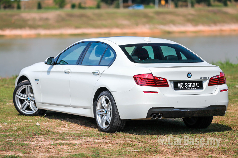 BMW 5 Series F10 LCI (2013) Exterior