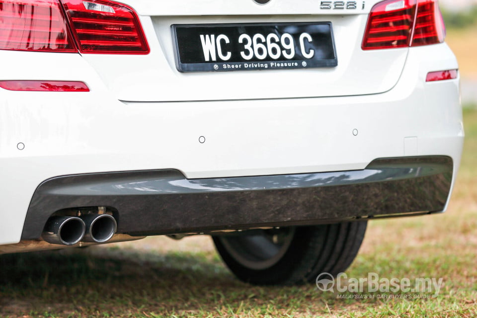 BMW 5 Series F10 LCI (2013) Exterior