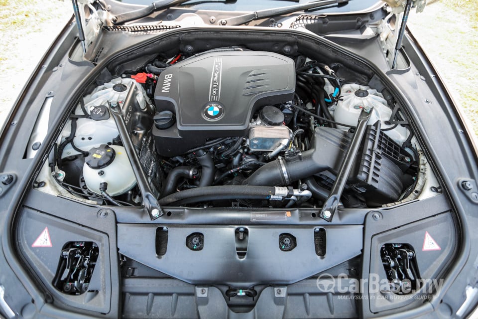 BMW 5 Series F10 LCI (2013) Exterior