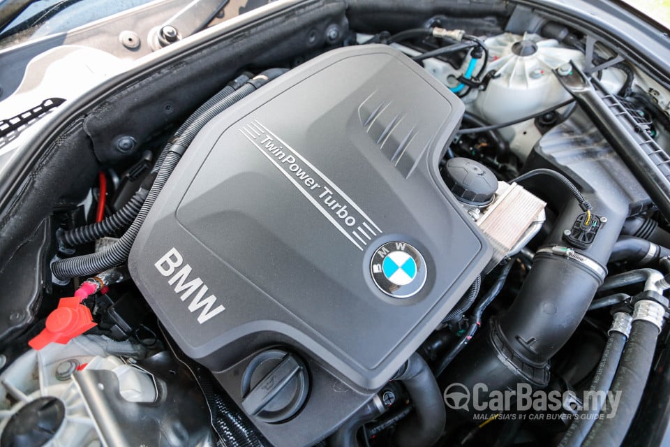 BMW 5 Series F10 LCI (2013) Exterior
