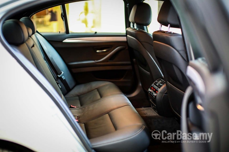 BMW 5 Series F10 LCI (2013) Interior