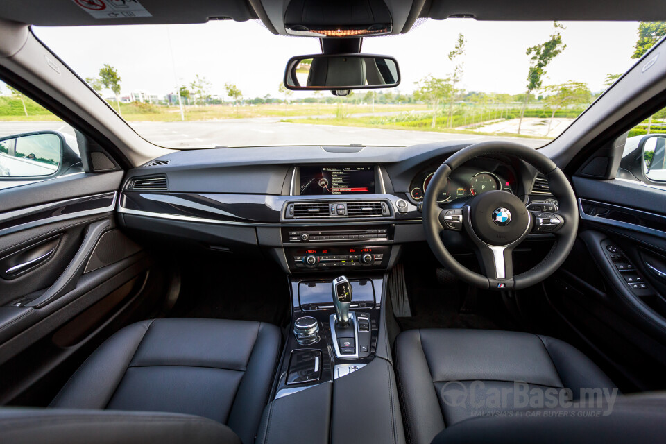 Subaru WRX GJ (2014) Interior