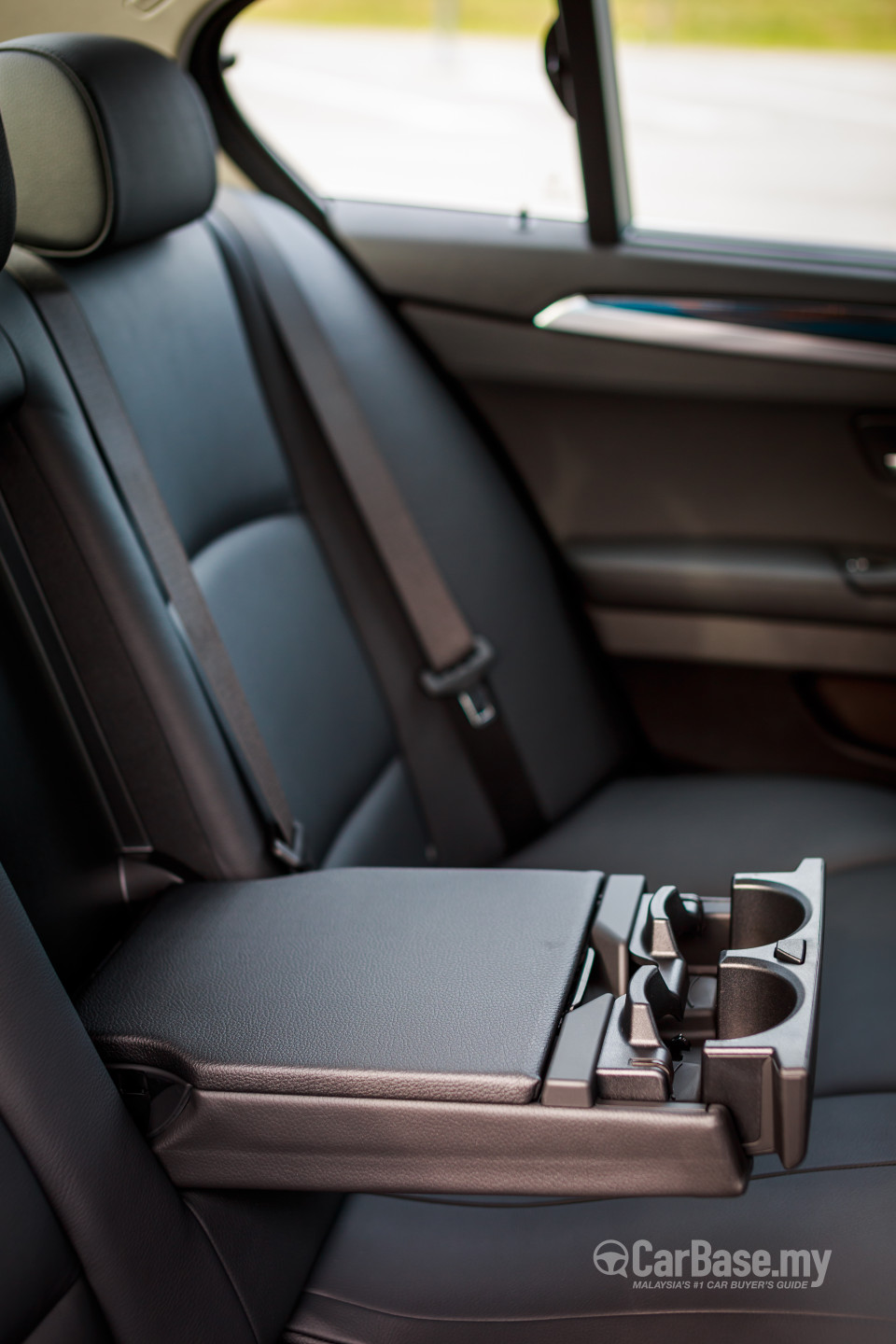 BMW 5 Series F10 LCI (2013) Interior