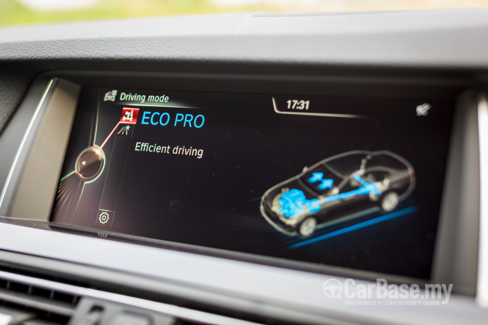 BMW 5 Series F10 LCI (2013) Interior