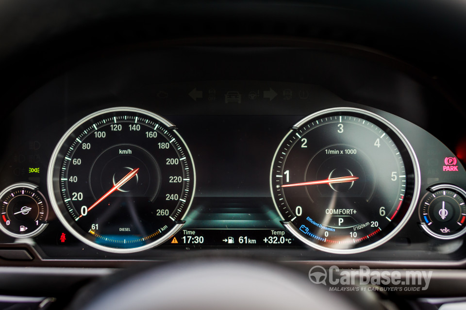 BMW 5 Series F10 LCI (2013) Interior