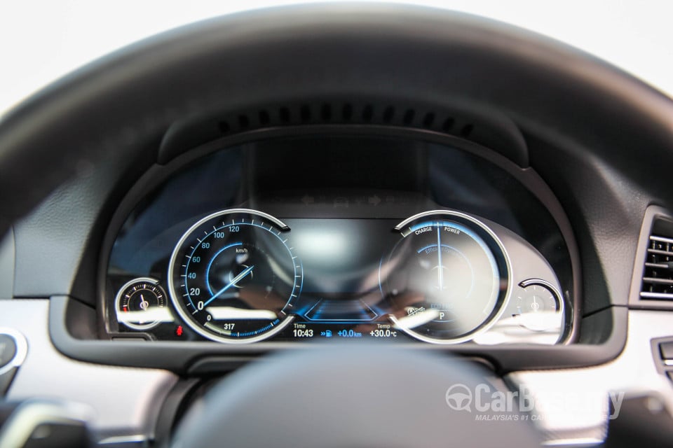 BMW 5 Series F10 LCI (2013) Interior