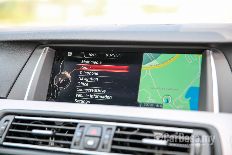 BMW 5 Series F10 LCI (2013) Interior