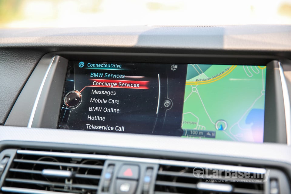 BMW 5 Series F10 LCI (2013) Interior
