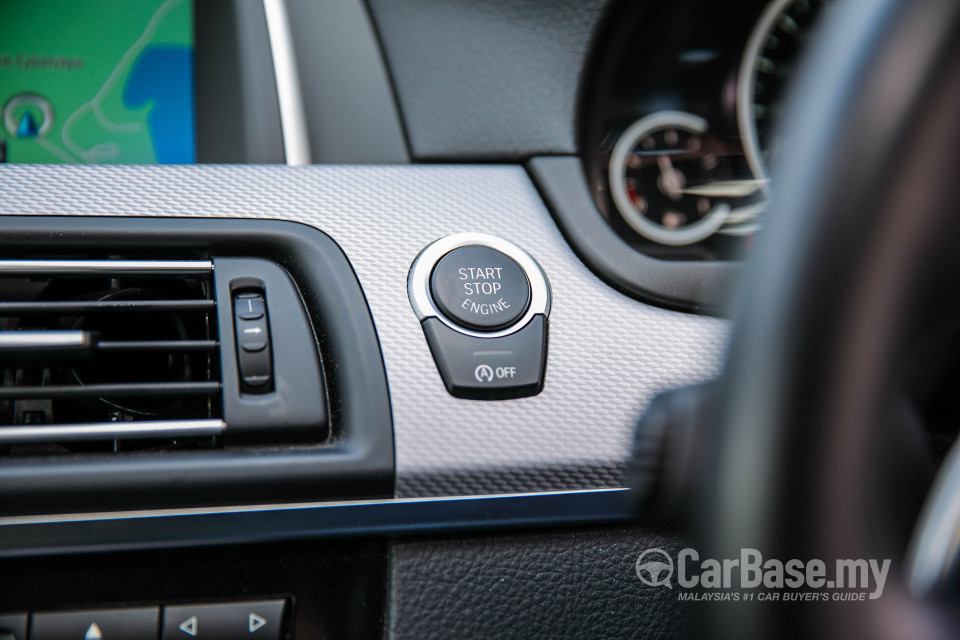 BMW 5 Series F10 LCI (2013) Interior