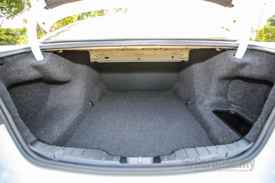 Mercedes-Benz SLC R172 Facelift (2016) Interior