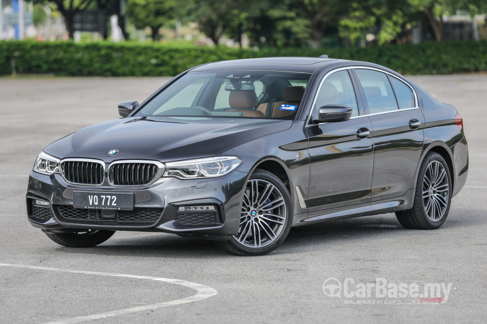 BMW 5 Series G30 (2017) Exterior