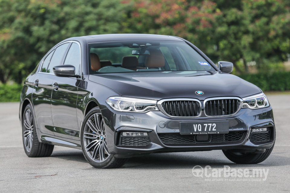 BMW 5 Series G30 (2017) Exterior