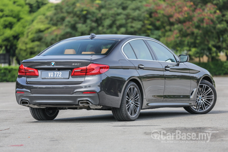 BMW 5 Series G30 (2017) Exterior