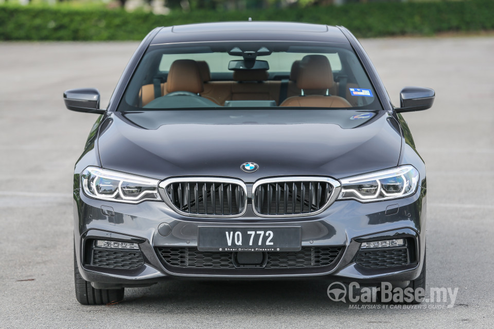 BMW 5 Series G30 (2017) Exterior