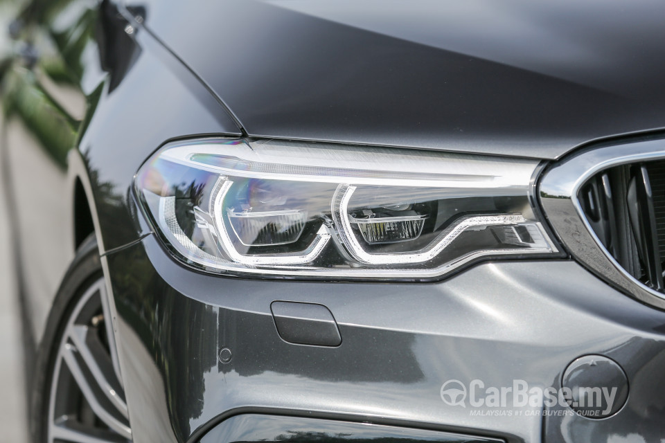 BMW 5 Series G30 (2017) Exterior