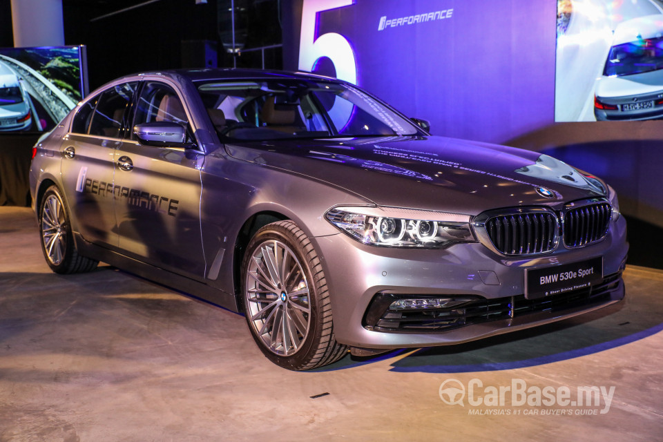 BMW 5 Series G30 (2017) Exterior